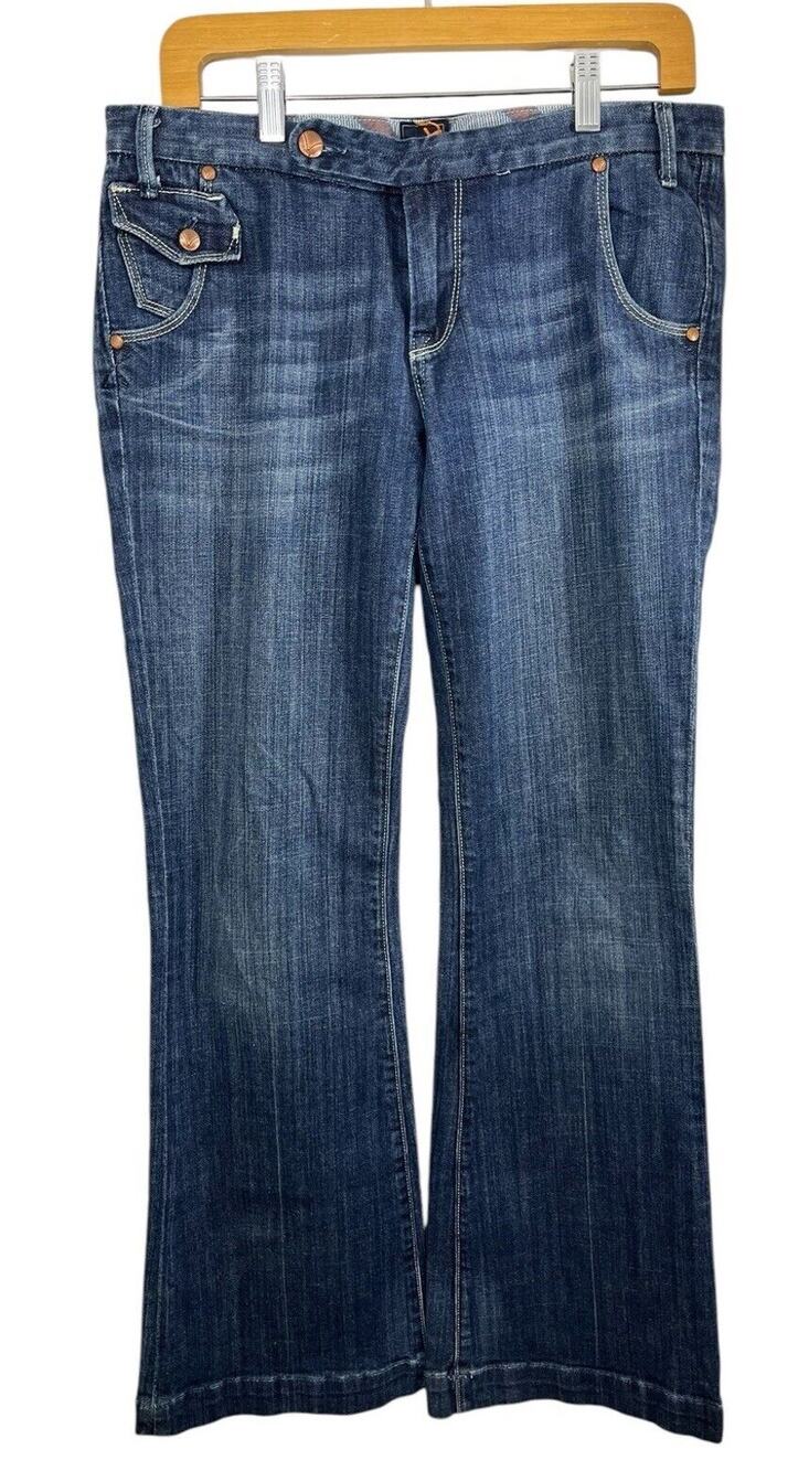 Vigoss Women’s Jeans Blue Flared Stretch Denim Mandarin Medium Wash 29 Y2K Hippy